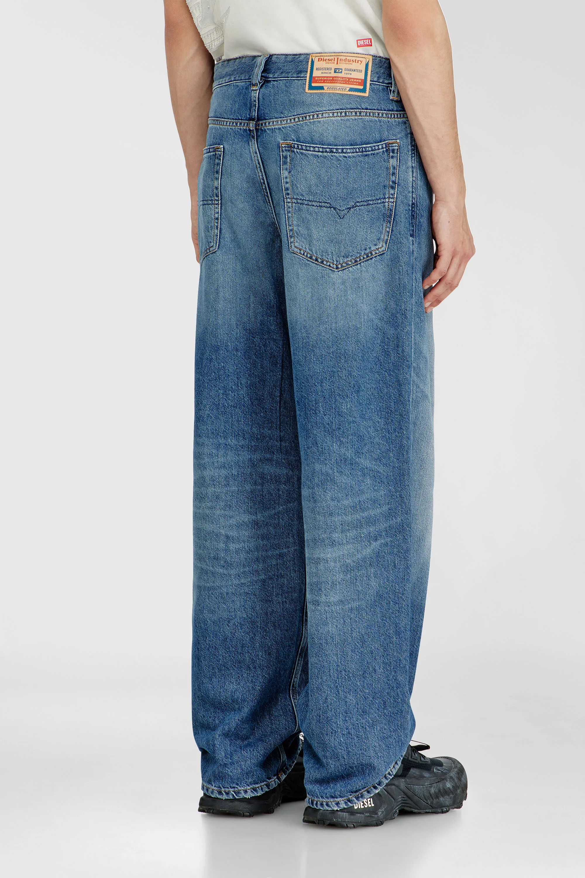 DIESEL - 2001 D-MACRO L.30 PANTALONI LIGHT BLUE 